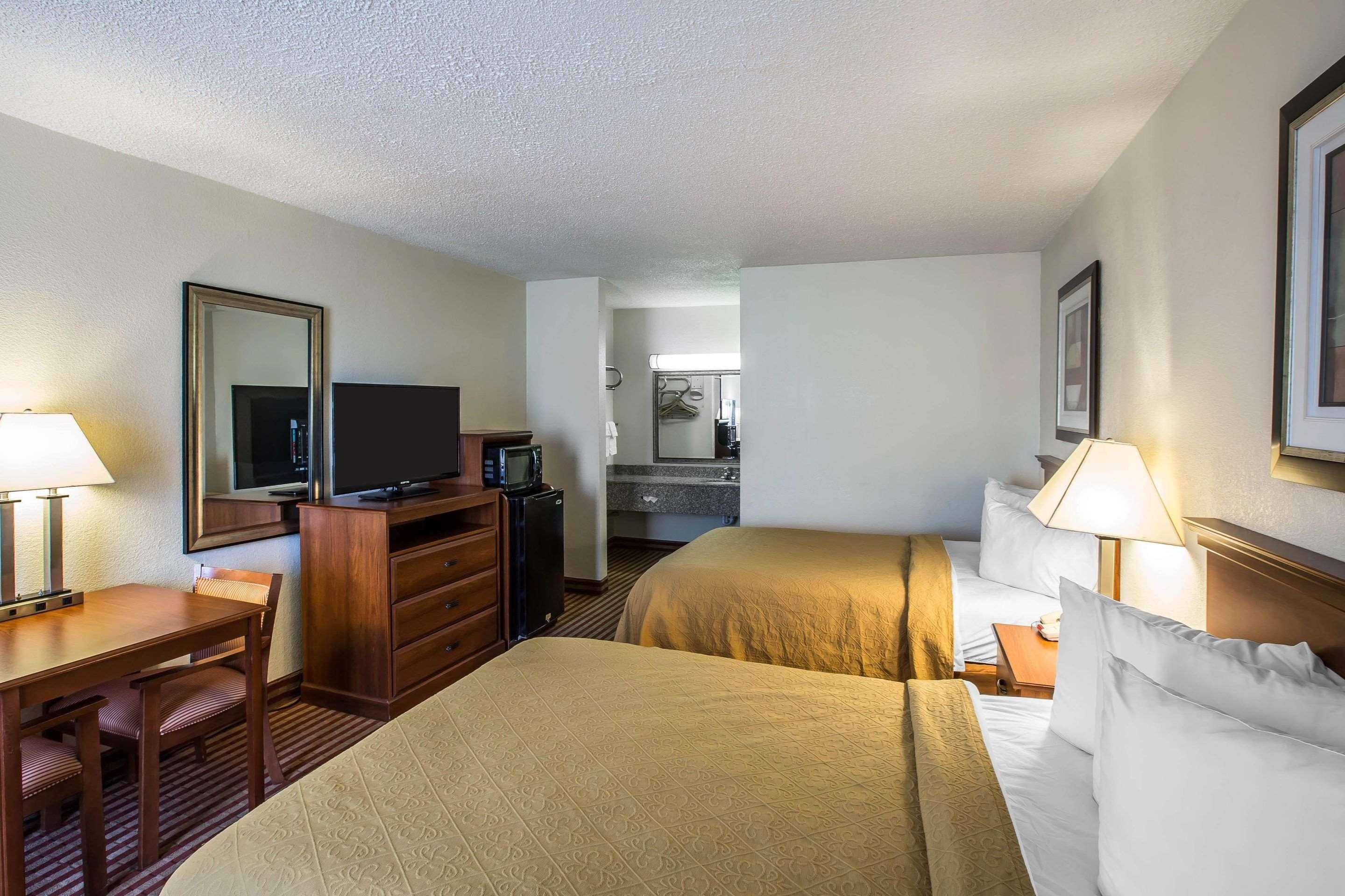 Quality Inn Madison Zewnętrze zdjęcie